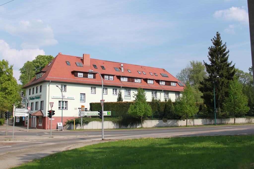 Gasthaus & Hotel Gruenhof Frankfurt  Buitenkant foto
